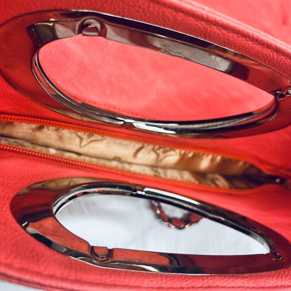 Pink Leather Modern Crossbody bag with Rose - Picture 8 of 14